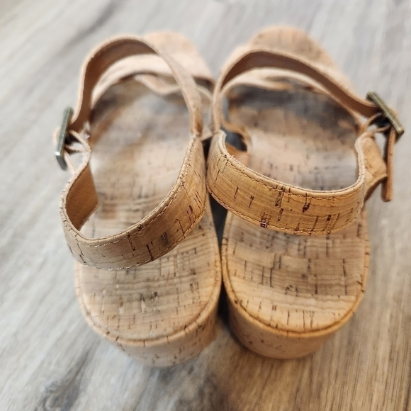 Korks Jenneve Platform Wedge Sandals in Size 9M - Picture 7 of 11